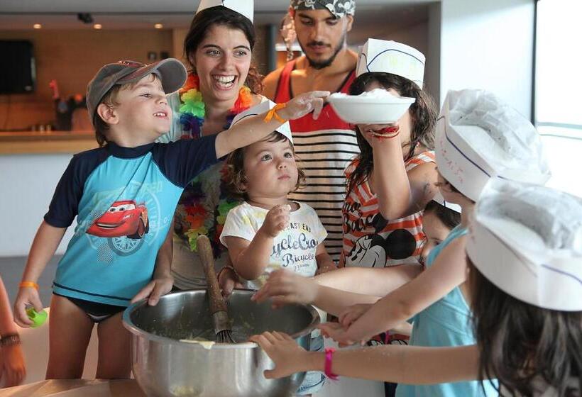 ホテル Thalatta Seaside