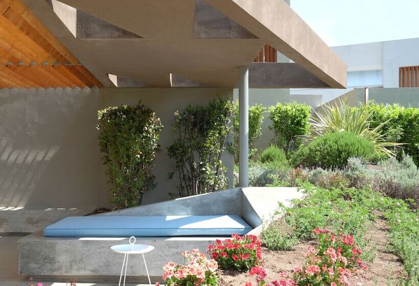 ホテル Thalatta Seaside