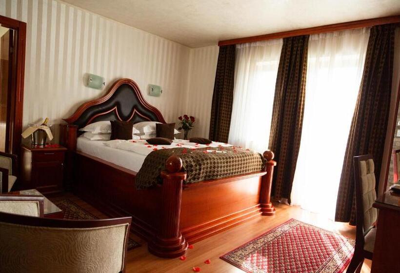 هتل Vila Prezident