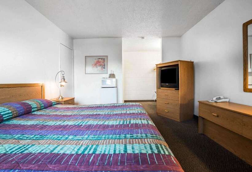 מוטל Rodeway Inn & Suites