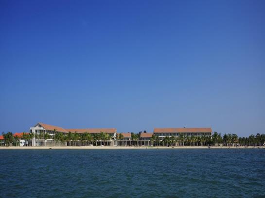 Resort Amaya Beach Passikudah