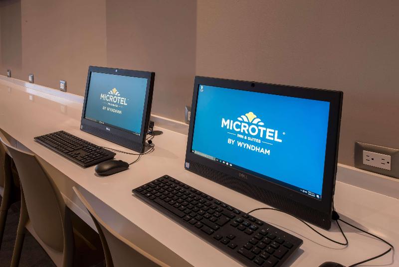 Microtel Inn & Suites By Wyndham Guadalajara Sur
