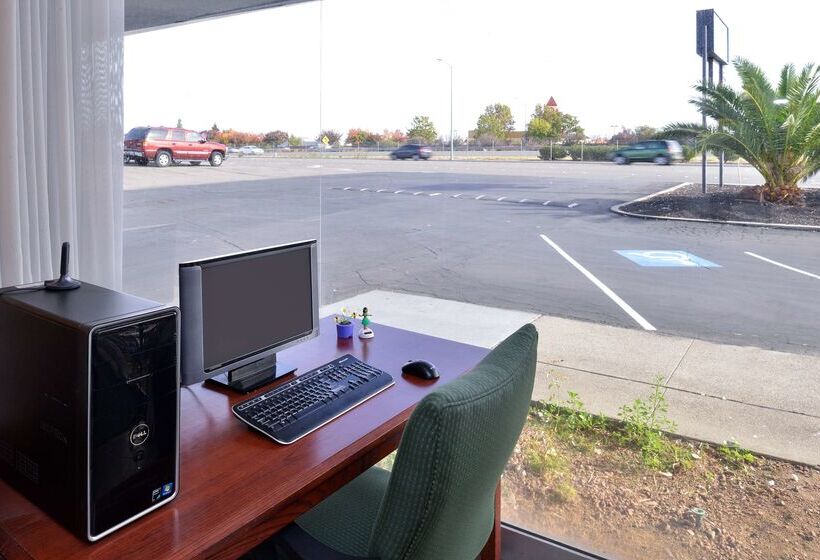 Отель Americas Best Value Inn Vacaville