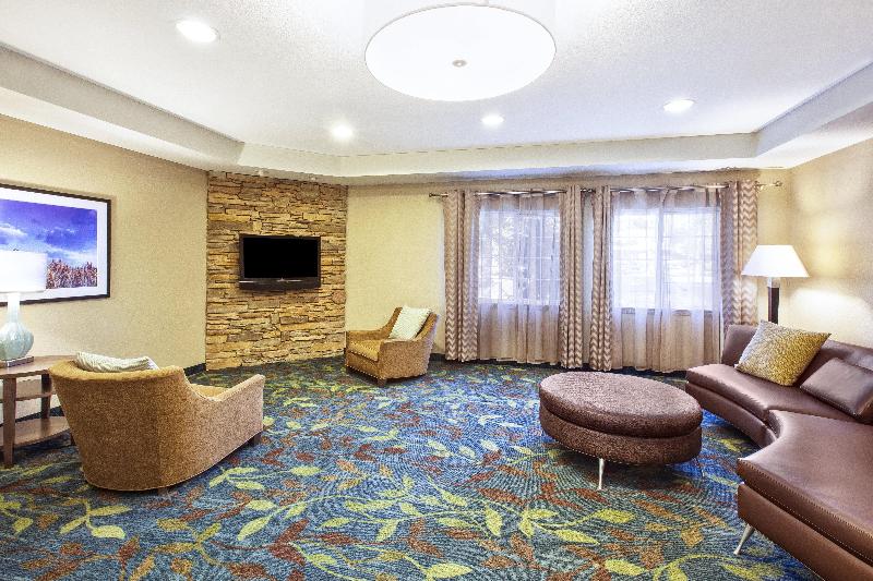 בית מלון כפרי Candlewood Suites Indianapolis Airport, An Ihg