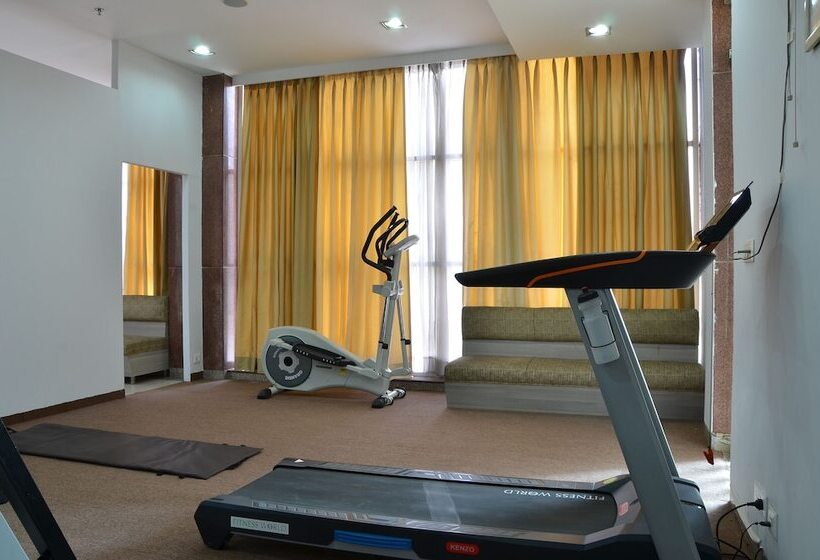 Days Hotel By Wyndham Neemrana