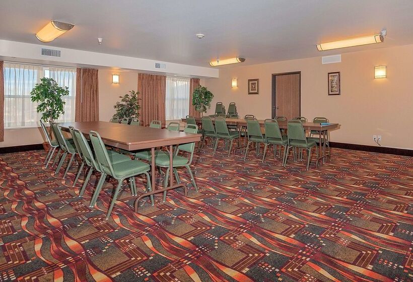 فندق Days Inn By Wyndham Manitou Springs