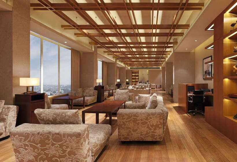 호텔 Doubletree By Hilton Punechinchwad