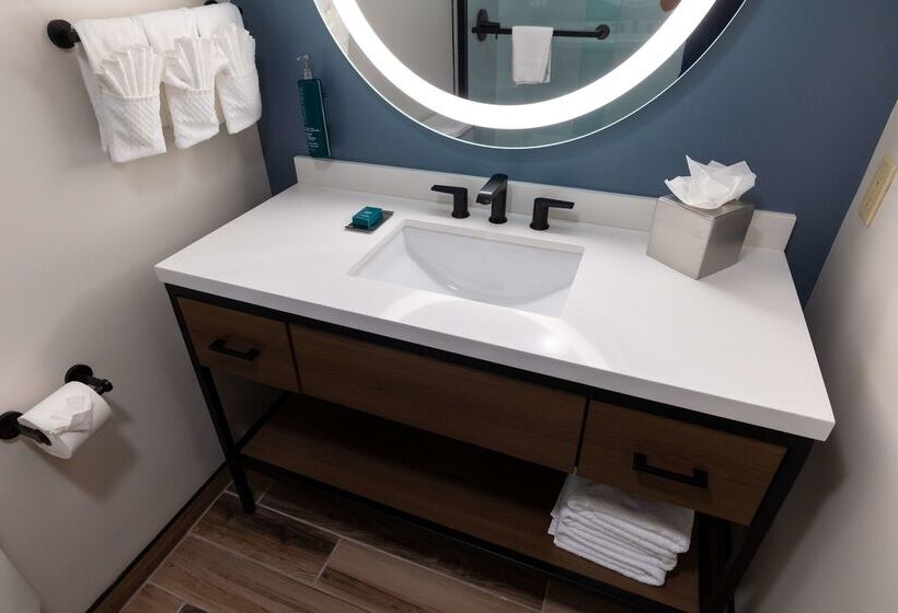 בית מלון כפרי Doubletree By Hilton Tinton Falls Eatontown