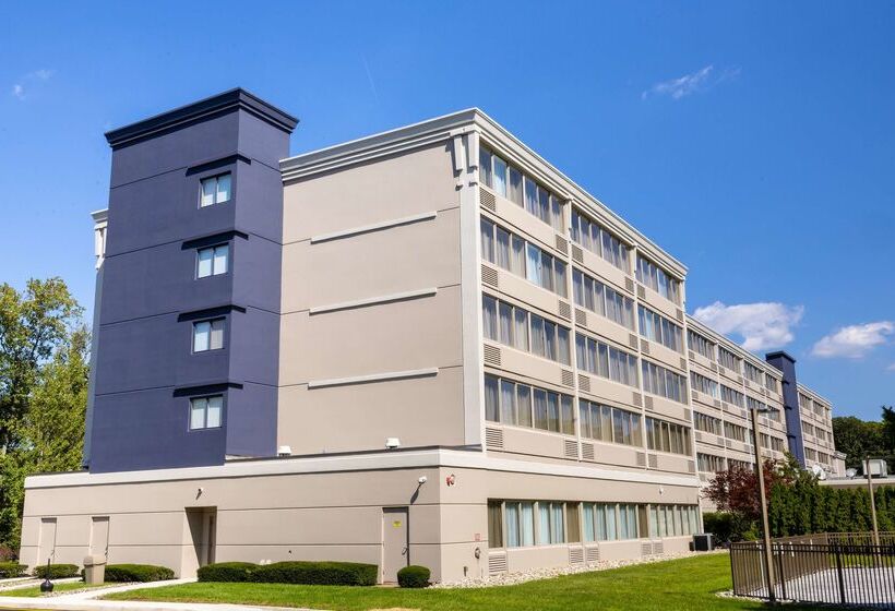 בית מלון כפרי Doubletree By Hilton Tinton Falls Eatontown