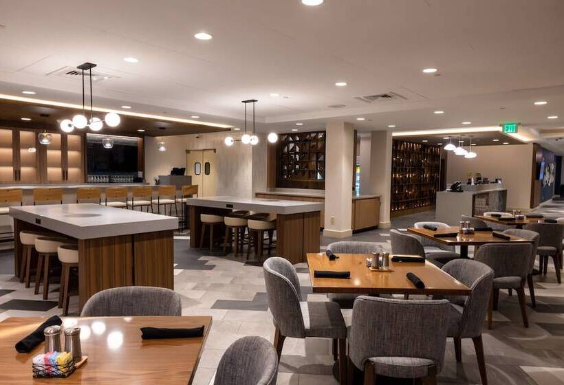 בית מלון כפרי Doubletree By Hilton Tinton Falls Eatontown