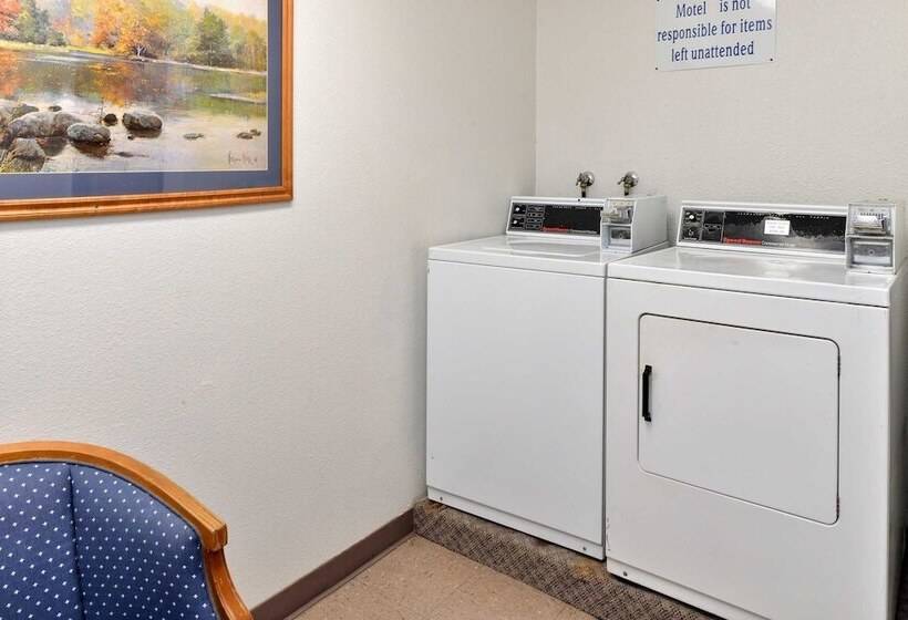 호텔 Econo Lodge Corvallis Near University
