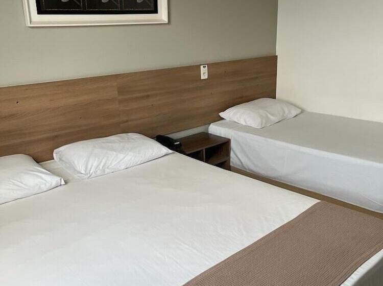 ホテル Larison Hotéis Economy