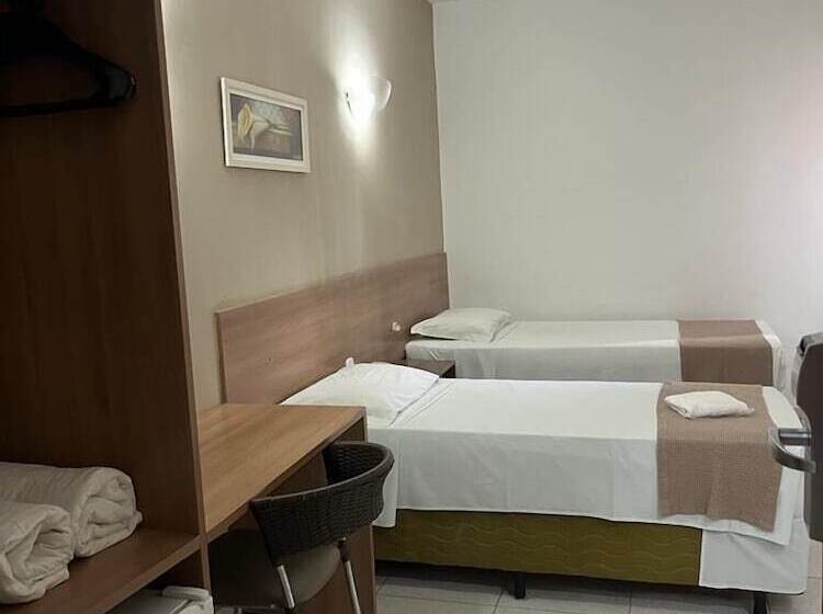 ホテル Larison Hotéis Economy