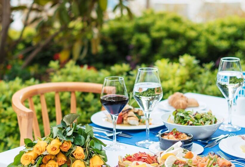 هتل Grand Park Lara