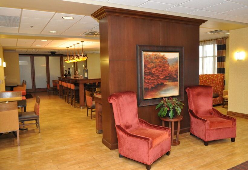فندق Hampton Inn Junction City