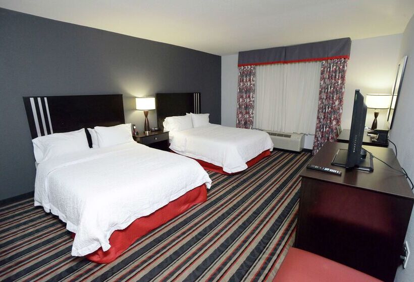 בית מלון כפרי Hampton Inn & Suites Albany At Albany Mall