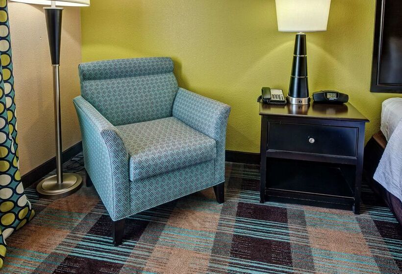 בית מלון כפרי Hampton Inn & Suites Clarksville