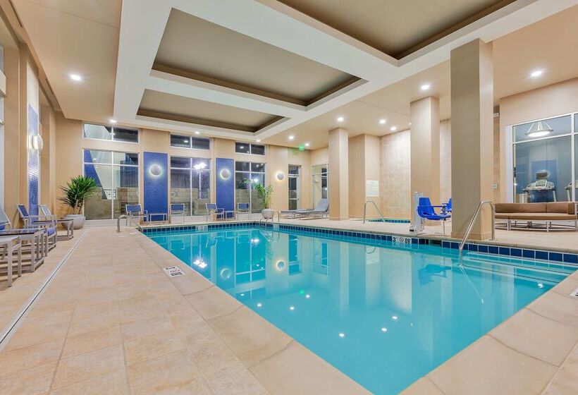 בית מלון כפרי Hampton Inn & Suites Downtown Owensboro/waterfront
