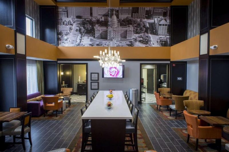 فندق Hampton Inn & Suites Lansing West