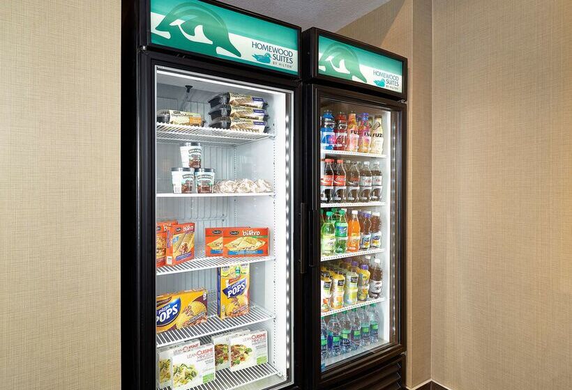 בית מלון כפרי Homewood Suites By Hilton Calgary Airport, Alberta, Canada