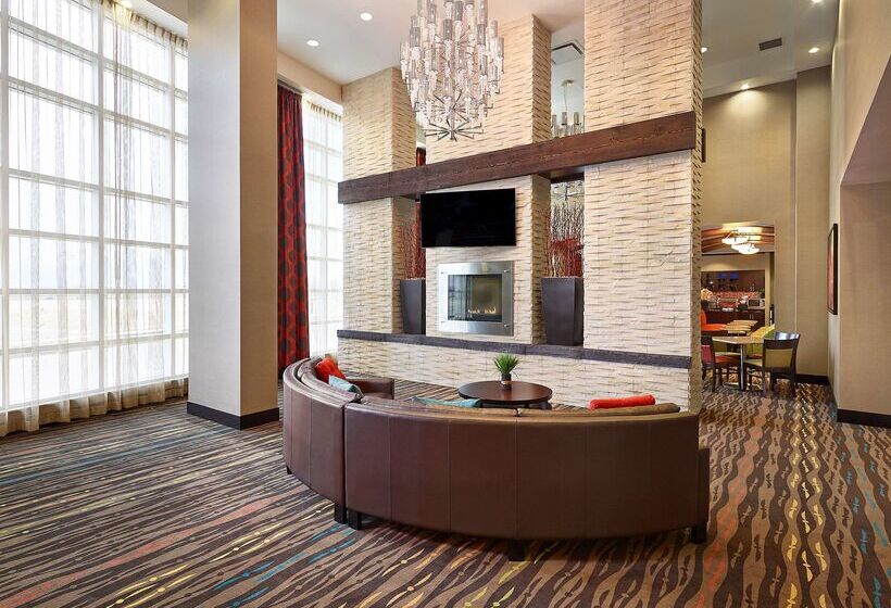 בית מלון כפרי Homewood Suites By Hilton Calgary Airport, Alberta, Canada