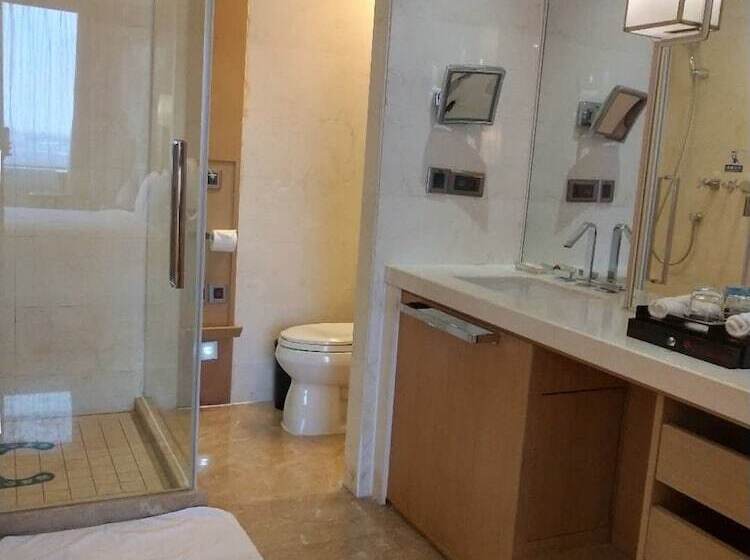 ホテル Ramada Plaza Qiandeng Kunshan