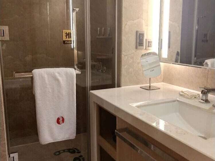 ホテル Ramada Plaza Qiandeng Kunshan