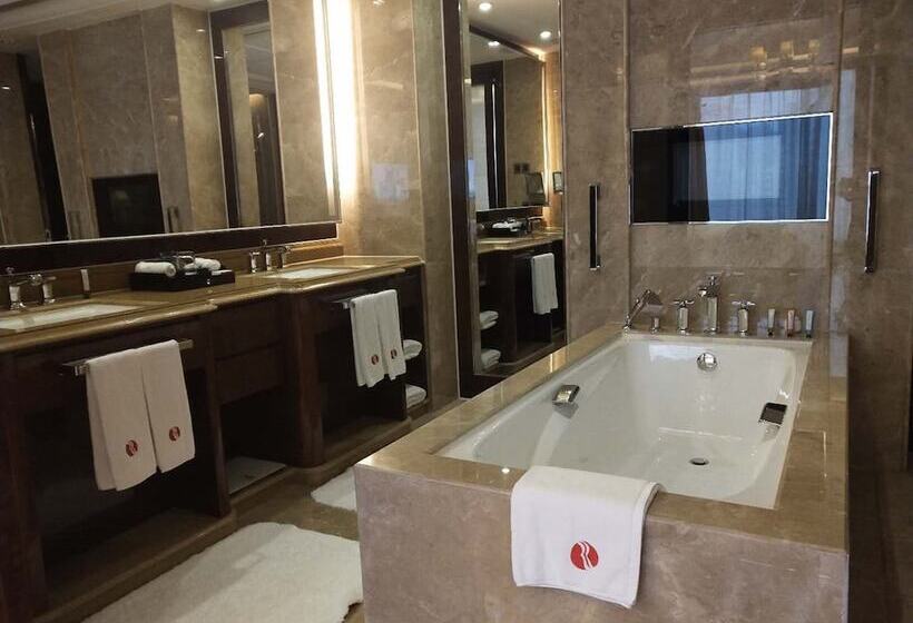 ホテル Ramada Plaza Qiandeng Kunshan