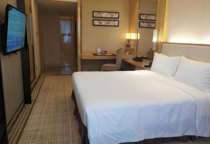 ホテル Ramada Plaza Qiandeng Kunshan