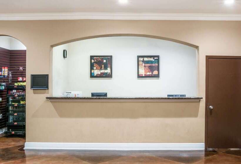 호텔 Super 8 By Wyndham Beaumont I 10 College St