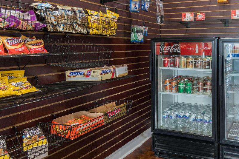 호텔 Super 8 By Wyndham Beaumont I 10 College St