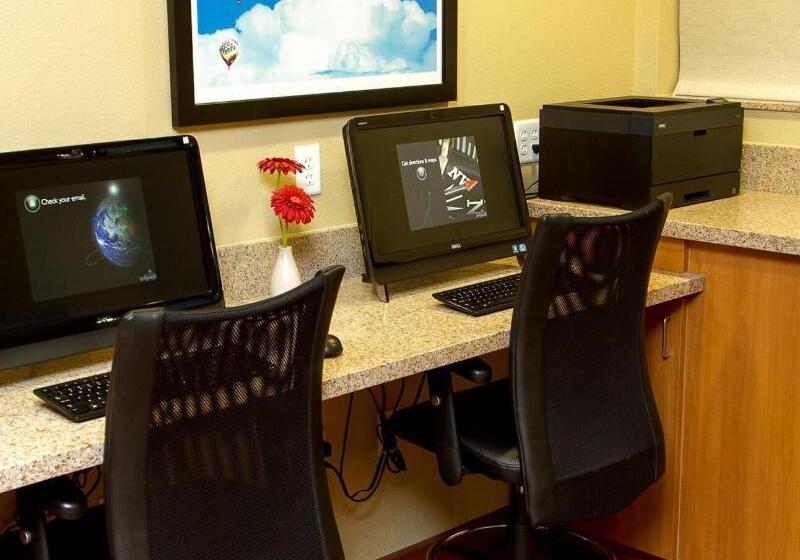 ホテル Towneplace Suites By Marriott Albuquerque North