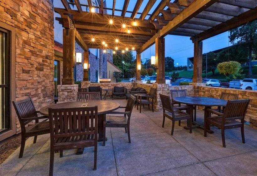 Отель Towneplace Suites By Marriott Nashville Airport