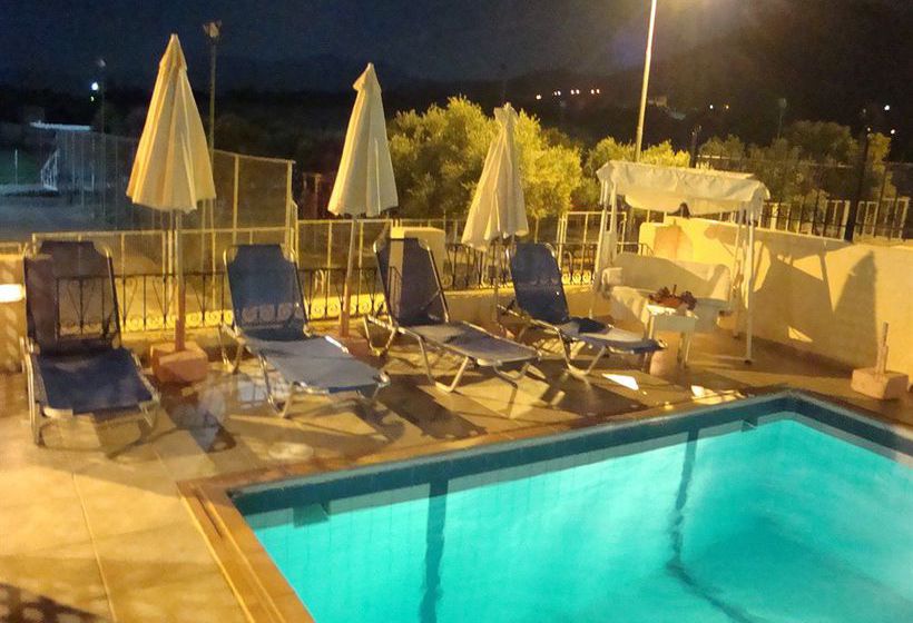 Maria Flora Apartments