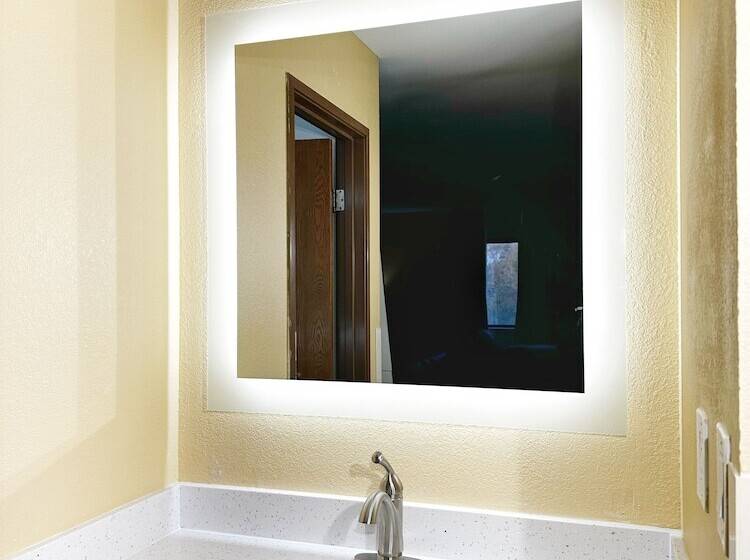 فندق على الطريق Super 8 By Wyndham Peoria