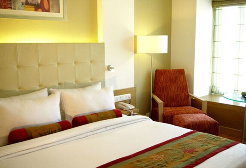 إقامة Residency Sarovar Portico