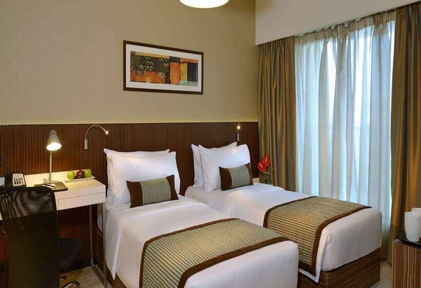 إقامة Residency Sarovar Portico