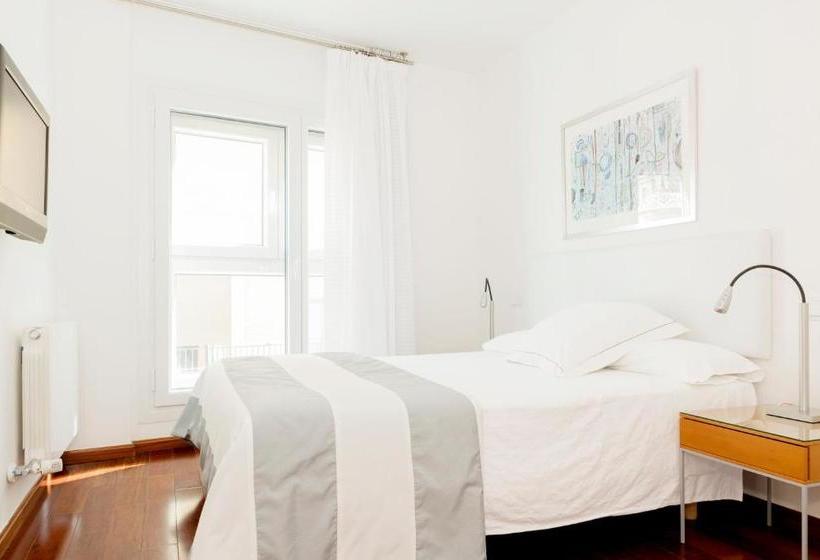 Apartamentos Sabinas El Pilar