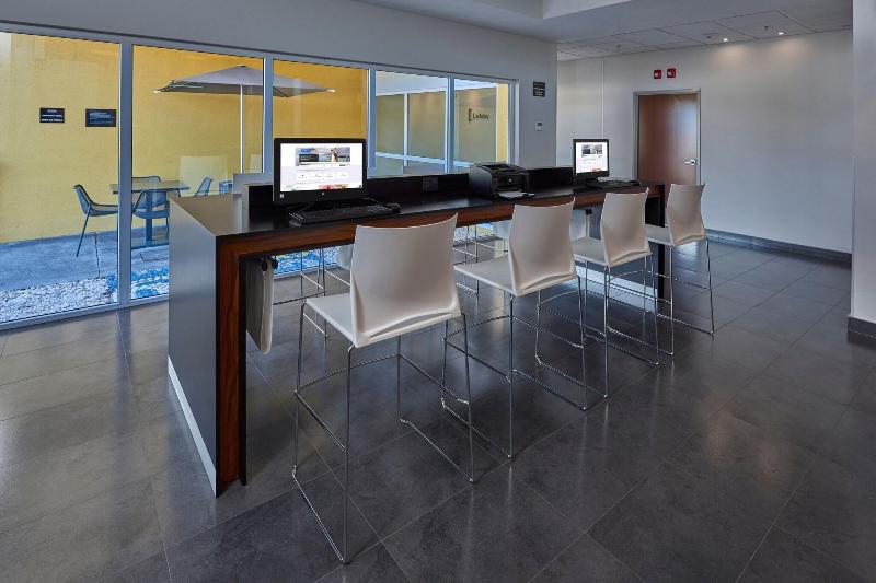 هتل City Express By Marriott Irapuato Norte