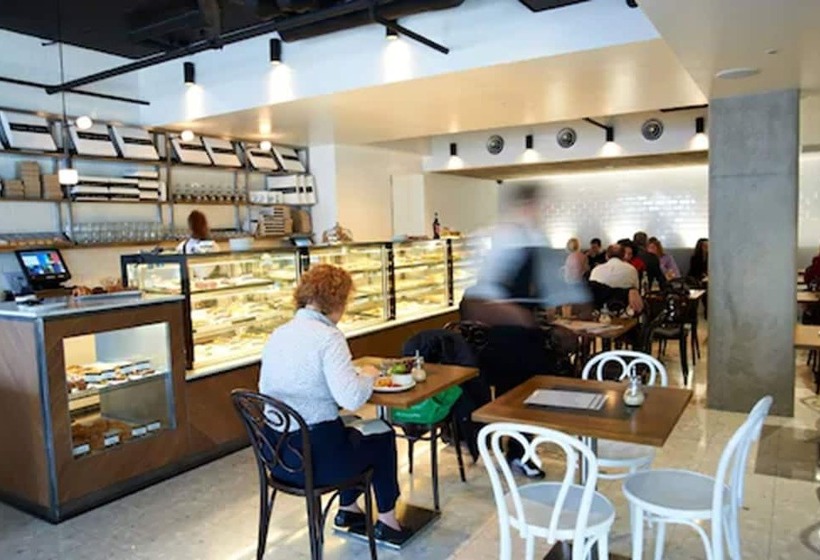 Отель Corporate Living Accommodation Hawthorn