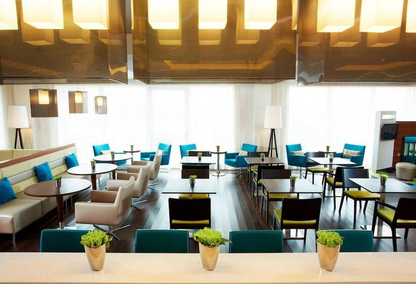 בית מלון כפרי Courtyard By Marriott Aberdeen Airport