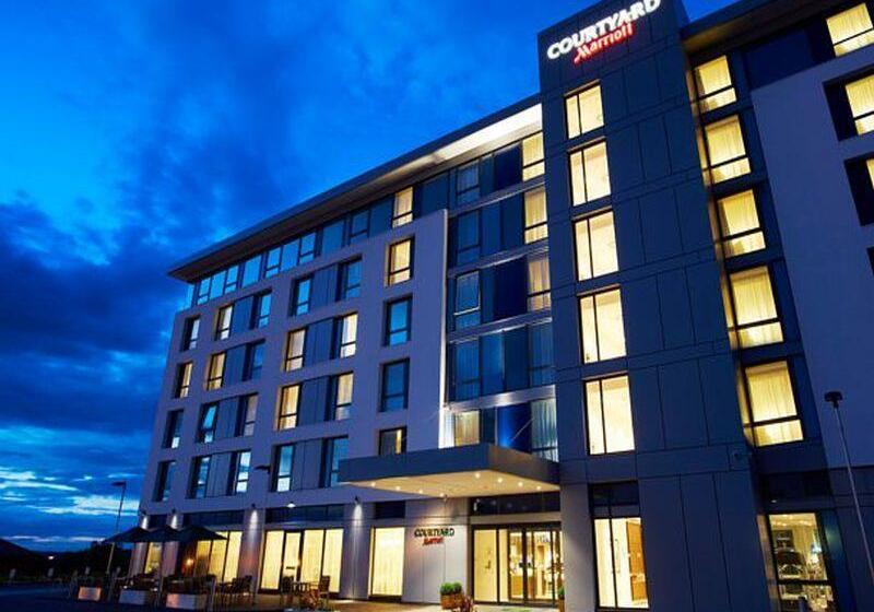 בית מלון כפרי Courtyard By Marriott Aberdeen Airport