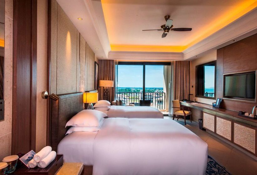 בית מלון כפרי Hilton Haikou Meilan