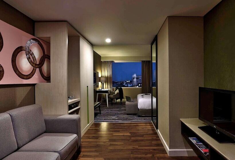 هتل Mercure Serpong Alam Sutera