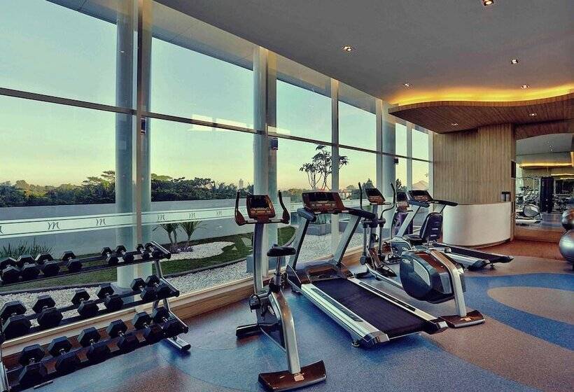هتل Mercure Serpong Alam Sutera