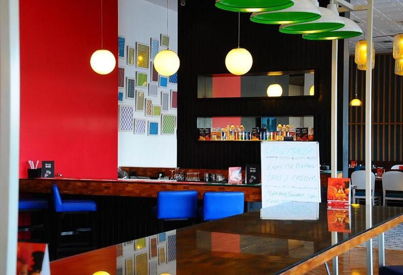 בית מלון כפרי Park Inn By Radisson Gurgaon Bilaspur