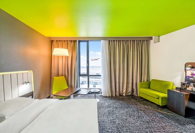 هتل Park Inn By Radisson Pulkovo Airport St. Petersburg