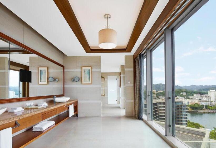 Отель Sheraton Qiandao Lake Resort