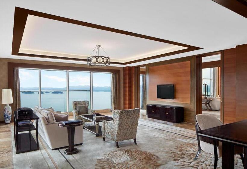 Отель Sheraton Qiandao Lake Resort