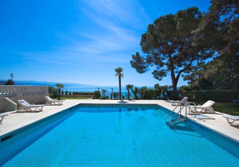 هتل Villa Amalia   Liburnia